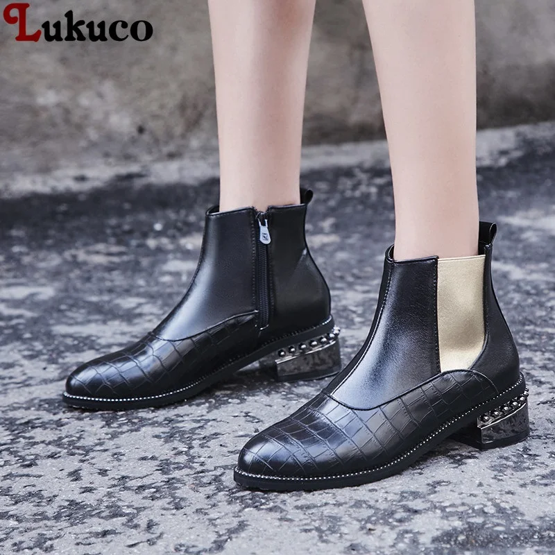 

2018 Short Plush Women Boots Large Size 34-48 Zipper Design Low Square Heel Round Toe Female Boots Free Shipping Female Botas