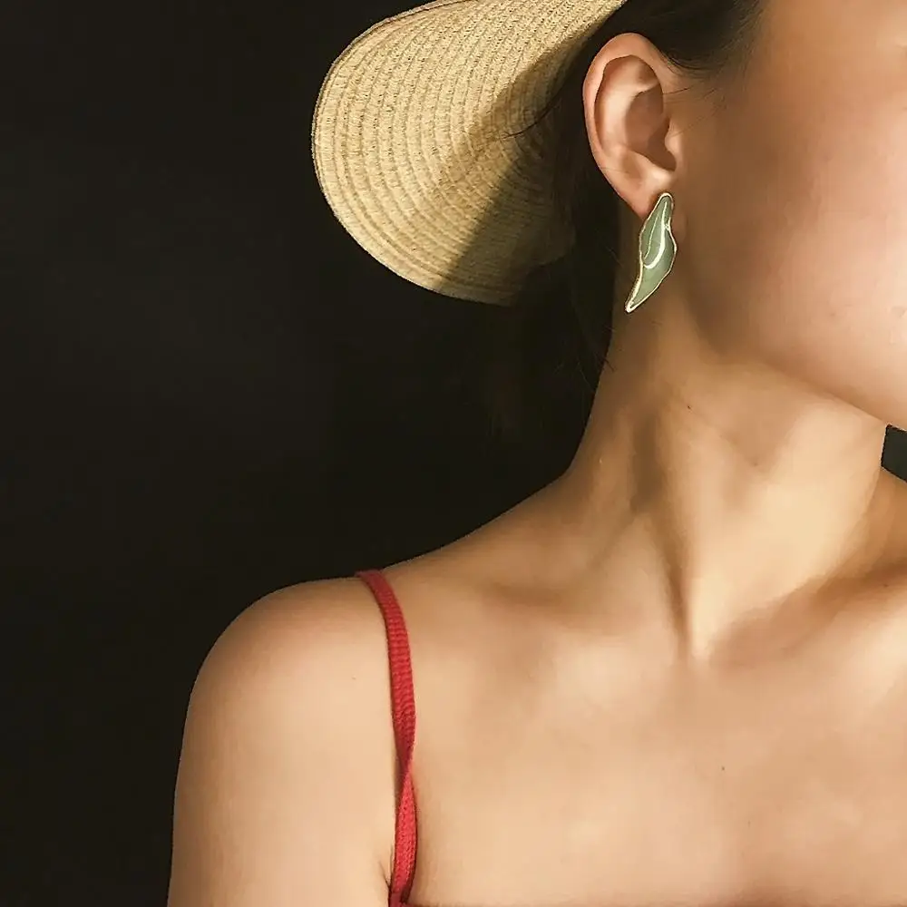 

2019 New Temperament Irregular Shape Painting Oil Earrings Female Simple Candy Color Small Fresh Geometric Earrings