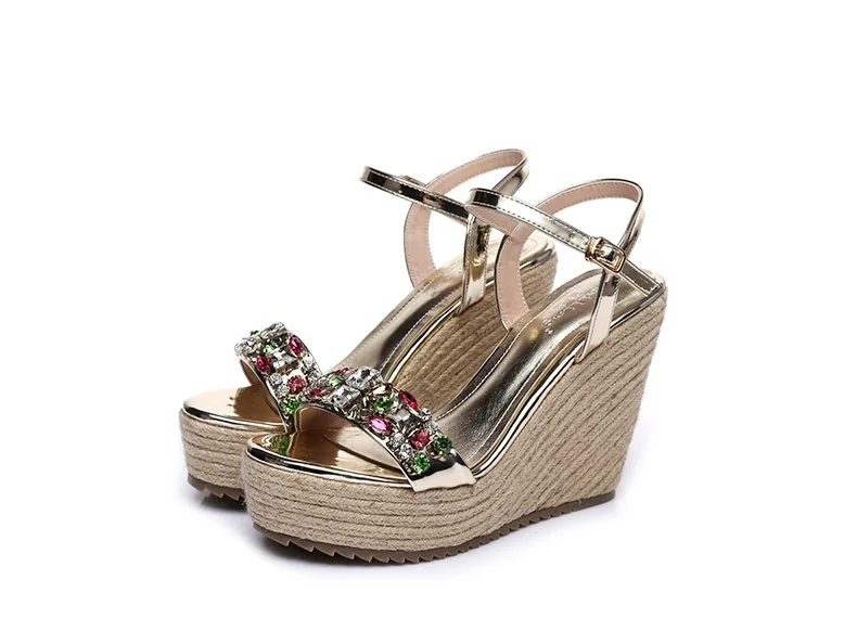 38_2016 New Fashion Summer Luxury Platform Wedge Sandals Womens Small Size Designer Golden High Heels Shoes Online Good Quality