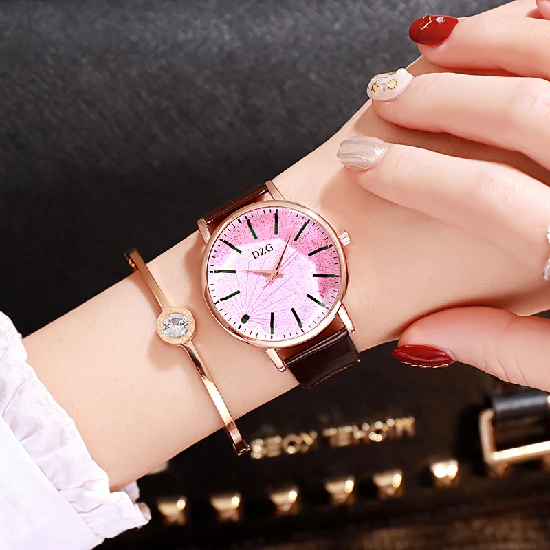 

Designer Women Watches Simple Creative Ladies Dress Quartz Wristwatches Fashion Pink Leather Waterproof Clock relogio feminino