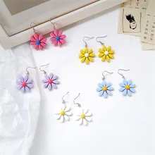 Personality contracted sweet summer flower shape candy girl ACTS the role of ear hook Korea street snap students earrings han edition acts the role of candy color round metal earrings