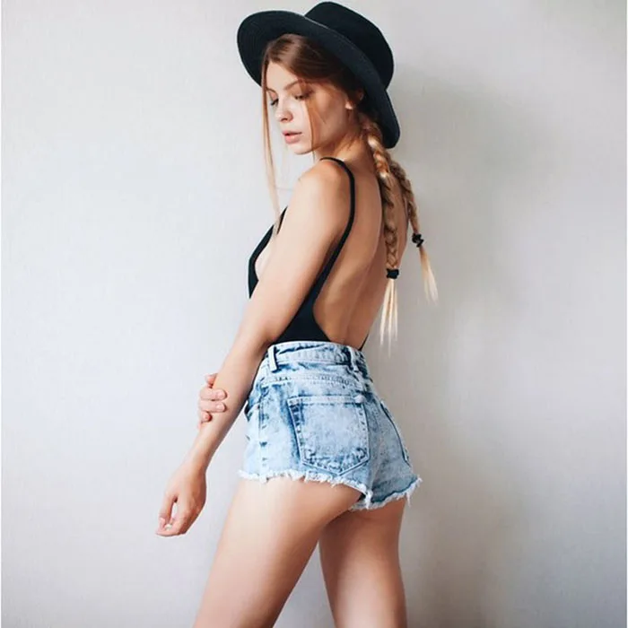UTB8rpWviXfFXKJk43Otq6xIPFXaR.jpg_640x10000