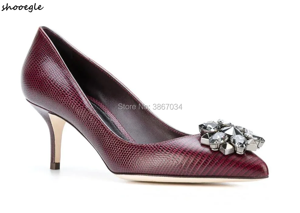 

SHOOEGLE Comfortable Kitten Heels Women Embossed Leather Shoes Crystal Pumps Slip On Party Shoes 6 cm Stilettos