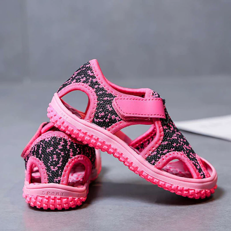 2019 جديد الأطفال صنادل شاطئ سريعة تجفيف حصوه الصنادل الصيف الخوض المنبع الأحذية حذاء كاجوال بفتحات تهوية رياضية