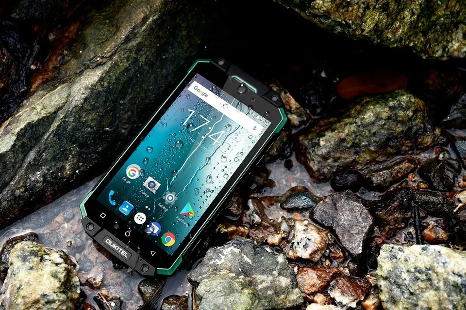 неубиваемый смартфон ленд ровер. телефон land rover ip68. смартфон oukitel ip68. защищенный смартфон s100. лучший защищенный смартфон 2024.