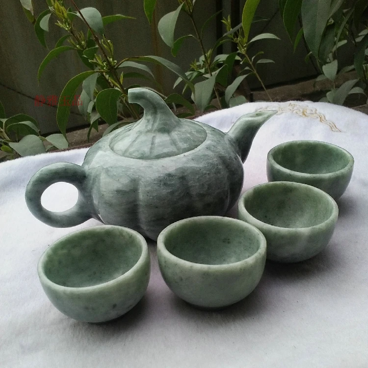 Китай Ручная работа Нефритовая резьба натуральный нефрит кунгфу чайники и чаши в Китае А