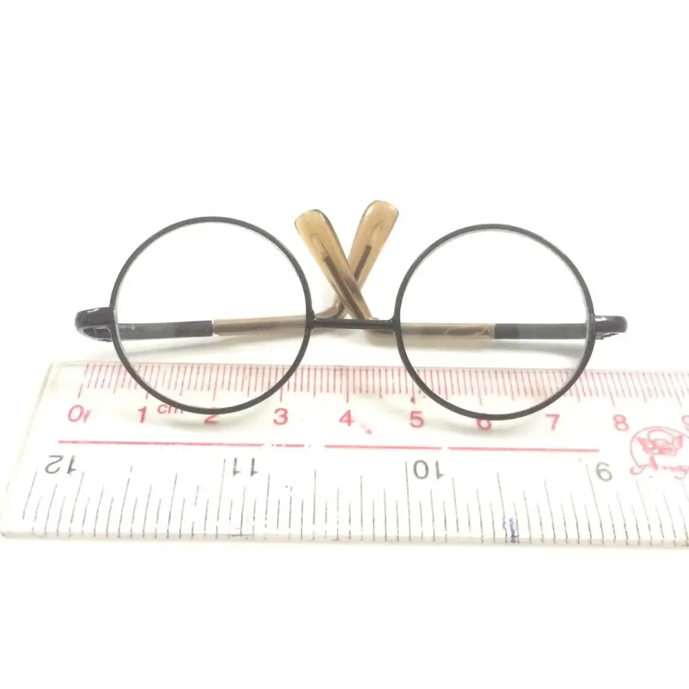 DOLLGLASSES04-17