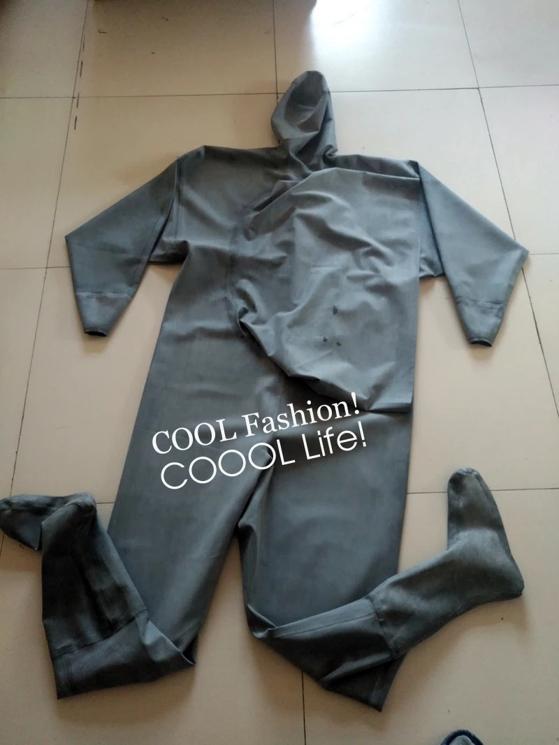 Black Rubber Chest Waders 4