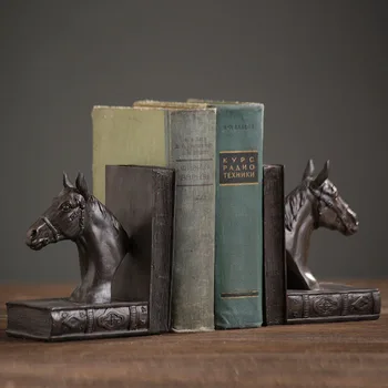 

Nordic retro Horse Bookends Home Furnishing resin decoration of a bookcase office home decoration