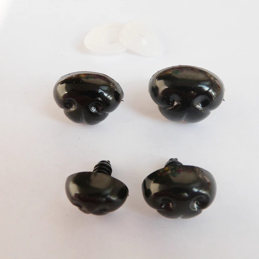 

40pcs/lot--14x18m/15x20mm/17x22mm/18x24mm plastic safety animal dog toy noses with white washer