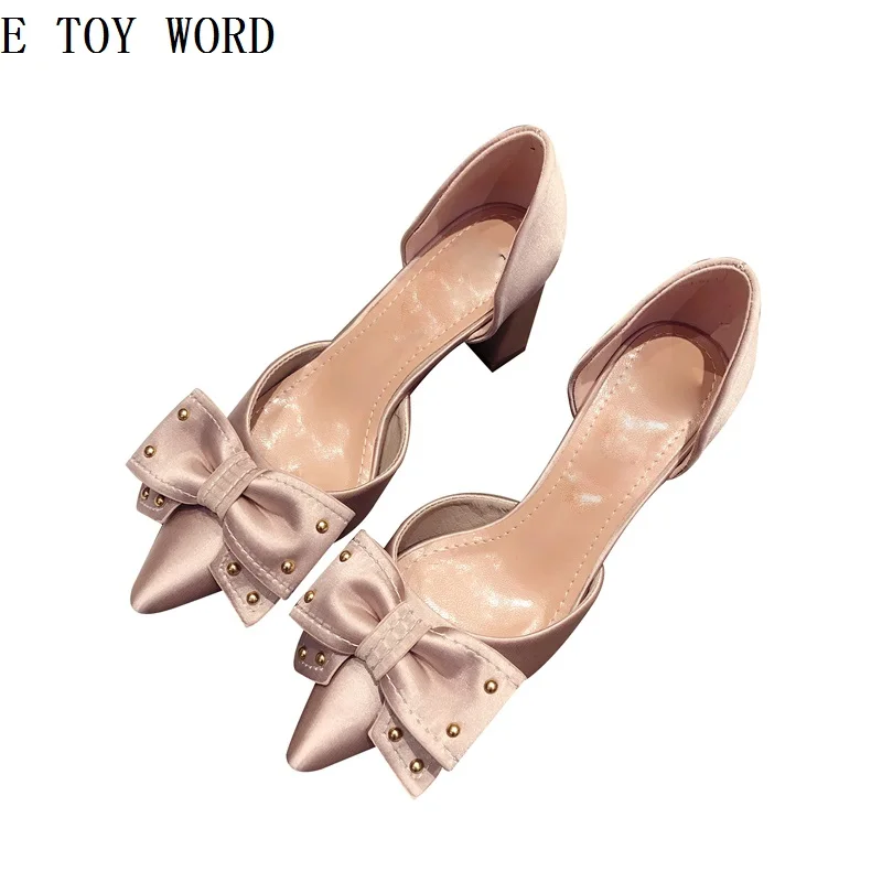 

Han edition sexy satin surface shoes shoes 2018 new side hollow rivet bowknot pointed thick with high heels