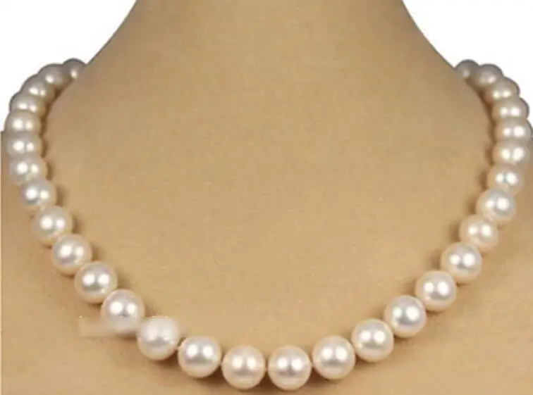 

Natural 9-10mm Akoya White Pearl Necklace Handmade 18'' AAA