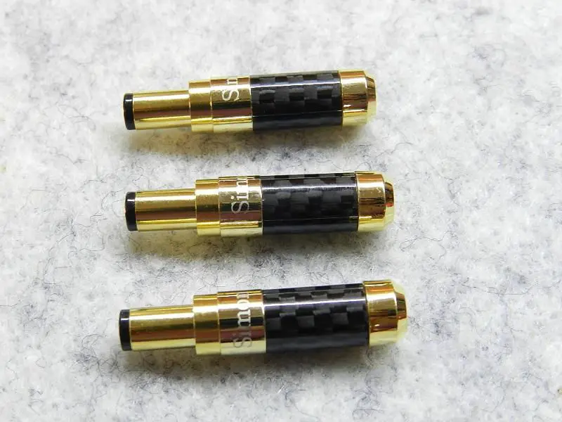 

1PCS Taiwan Carbon Fiber Shell Pure Copper Gold Plated 24K Gold DC Plug (Female) Home Amplifiers