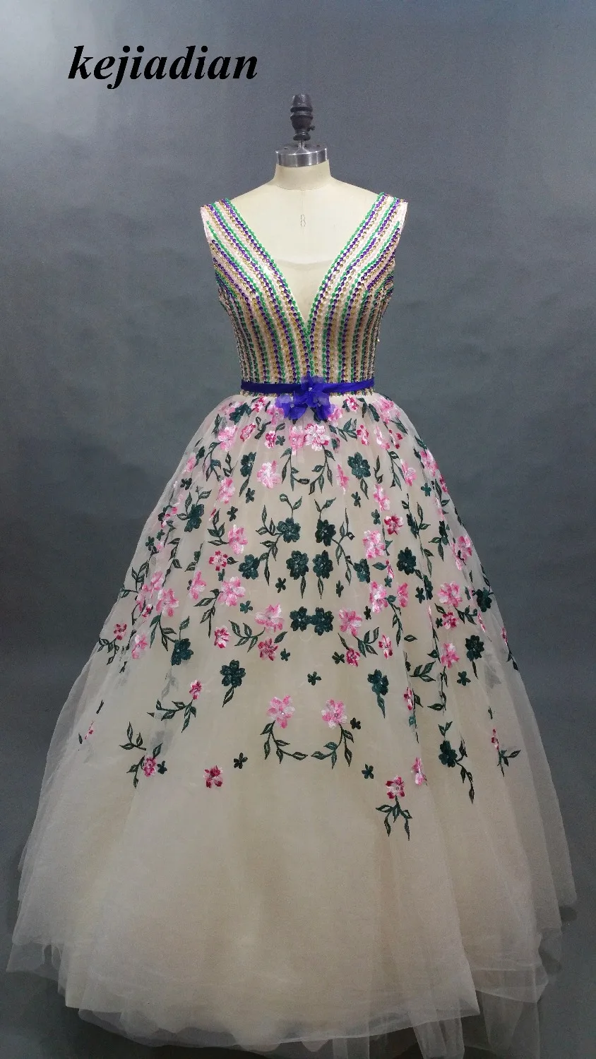 Роскошные цветочные кружева Праздничное платье Линия Роскошные блестками мама невесты платья с глубоким v-образным вырезом из Китая