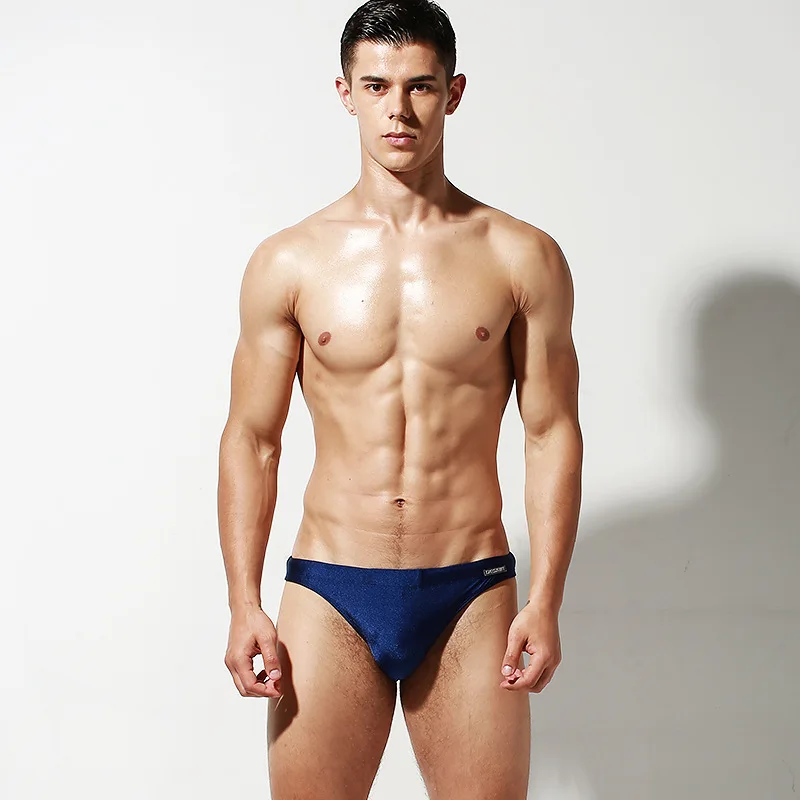 Мужской сексуальный короткий сексуальный купальный костюм, водонепроницаемая одежда для плавания, мужские плавки, летние мужские плавки