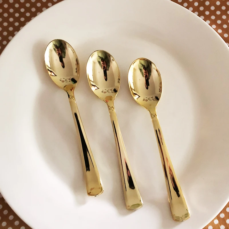 Блестящая золотая посуда пластиковая одноразовая набор вилки, ножи, ложки сверхмощный пластиковый набор столовых приборов свадебные принадлежности