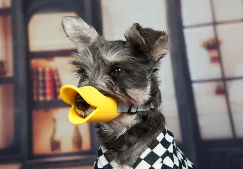 Регулируемая намордник для собаки утконоса для Тедди Йоки анти-укусы лай жевательные рот намордники для маленьких средних и больших дополнительных собак - Цвет: yellow dog muzzle
