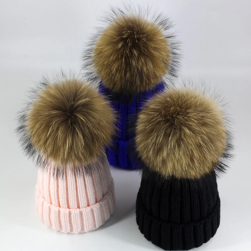 

Spring Winter Knitted Real Fur Hat Women Thicken Beanies Hats with Big Raccoon Fur Removable Pom poms Knitting Beanie Caps