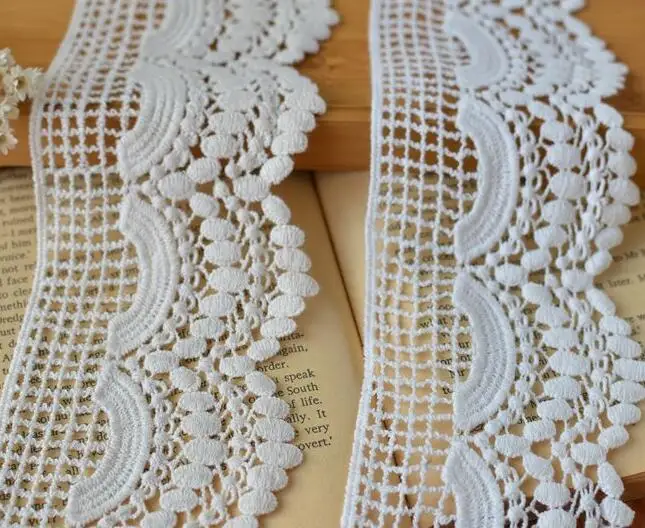 

2 Meters 7.5cm High Quality 100% Cotton Beige White Venice Lace Trim Fabric Fancy Small Flower Lace Trimmings