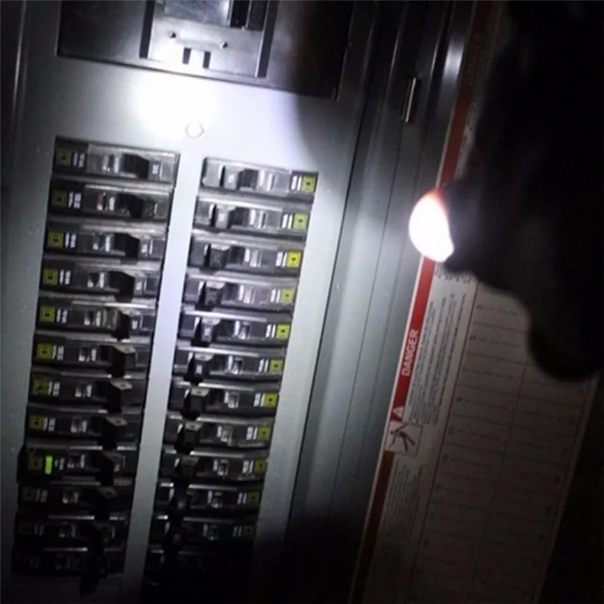 Guantes con luz led para facilitar el trabajo en lugares con poca visibilidad