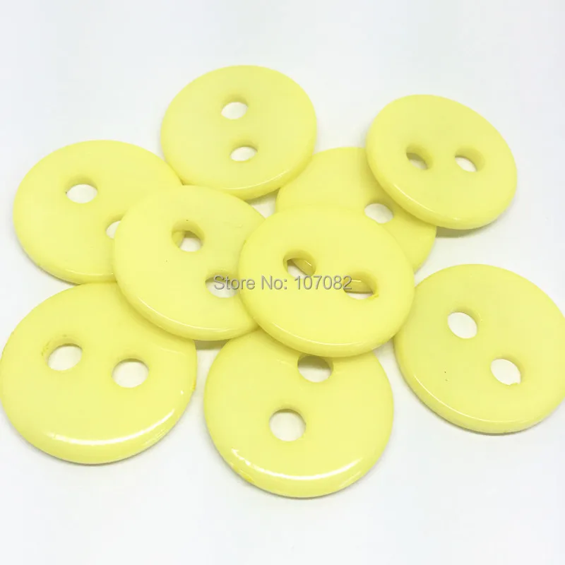 

50pcs 25mm Large Holes Plastic Buttons YELLOW 2 Holes Round Button Sewing Scrapbook Cardmaking Bag Decorations