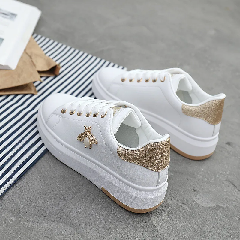 

Women Casual Shoes 2019 New Women Sneakers Fashion Breathable PU Leather Platform White Women Shoes Soft Footwears Rhinestone