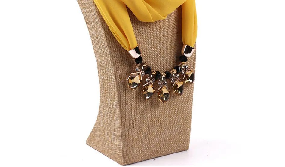 pendant-scarf_32