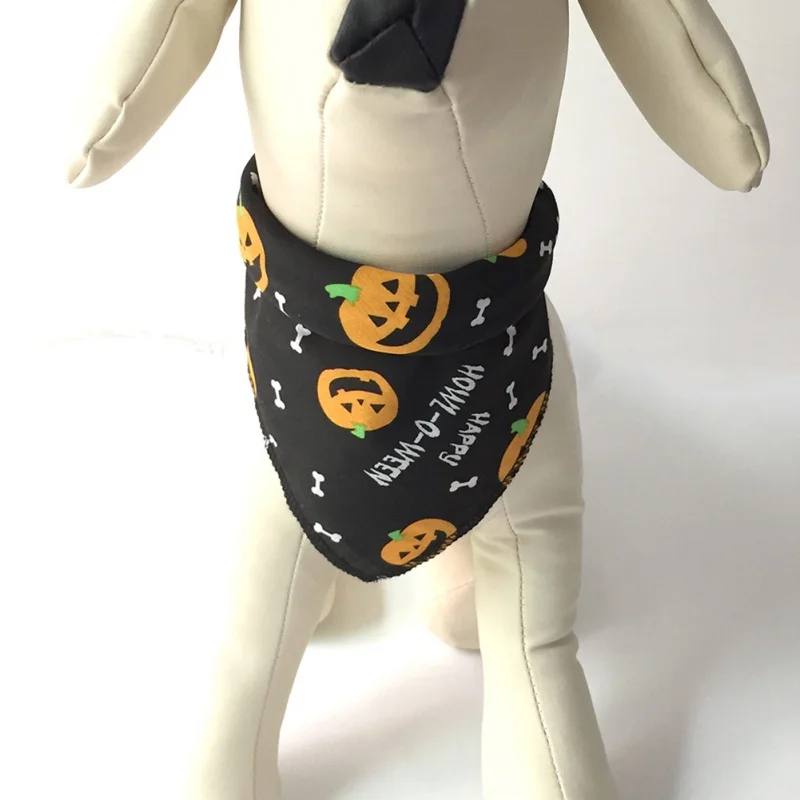 

Fashion Pet Dogs Triangle Scarf Medium Dogs Bandana Triangle Bibs for All Occasions Christmas Halloween
