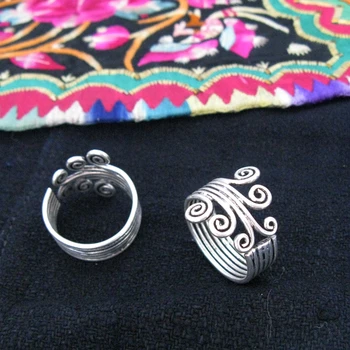 

Hot sale new Style >>>Guizhou Yunnan ethnic handmade original Miao silver jewelry ring men and women personalized roll ring