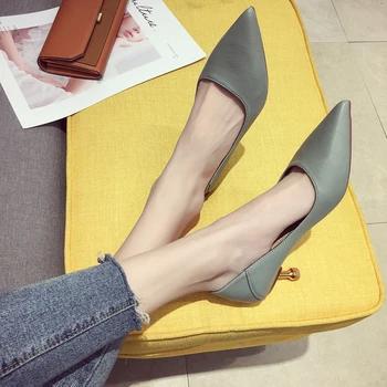 

New women shoes pumps spring, autumn, shallow, pointed toe step on the heel and high heeled shoes.