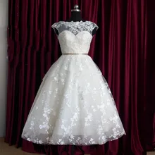 Backless Cap Sleeve Beadings Sash Lace Vintage Tea Length Short Wedding Dresses Bridal Gowns New Vestido de Noiva Appliques