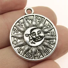 WYSIWYG 4 шт. 28x25 мм круглая форма Ретро символ солнце и луна тотем Шарм античный серебряный с солнцем и Луной Тотем талисманы солнце и луна