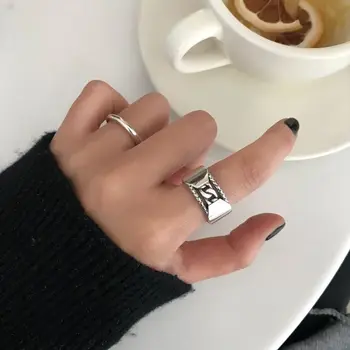 

Silvology 925 Sterling Silver Glossy Chain Rings Vintage Simple Texture Japan Korea Leisure Rings for Women 2019 Elegant Jewelry
