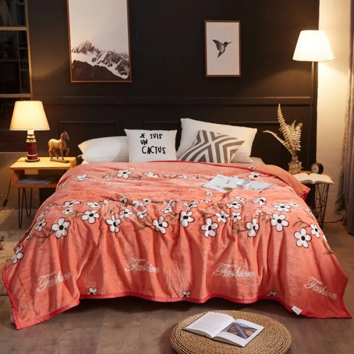 

Soft Warm Coral Fleece Blanket on Bed/Sofa/Plane/Travel Winter Blanket High Quality Throw Blanket Sleeping Bed Cobertor