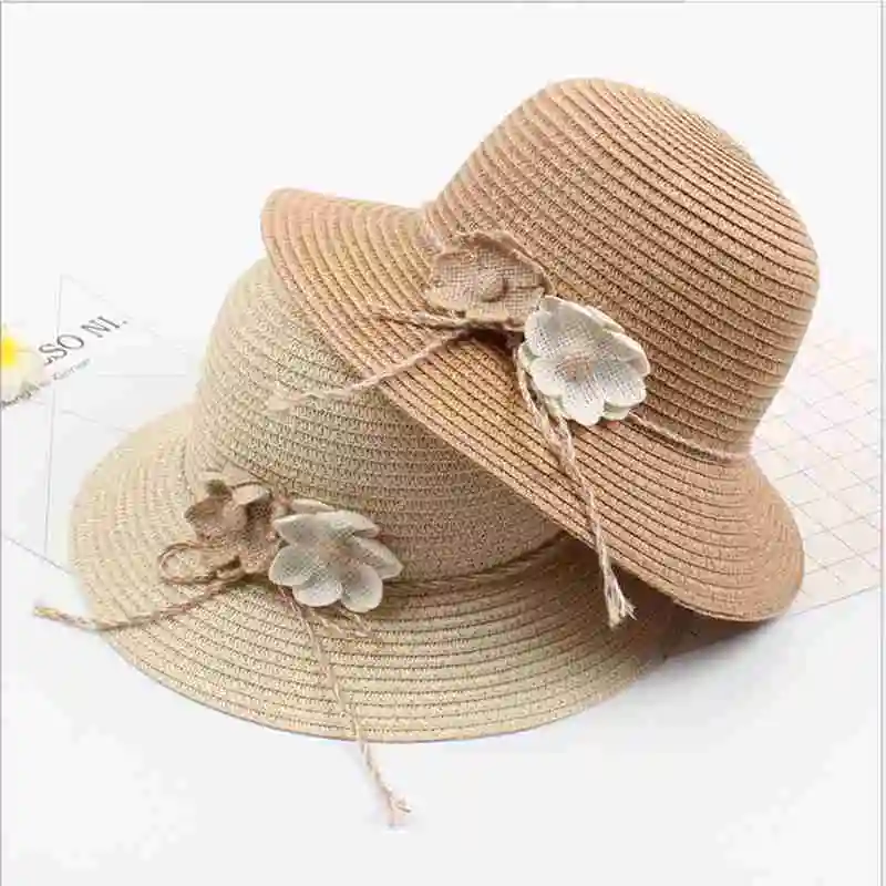 WZCX 2019 أزياء جديد زهرة الصيف بلون القش قبعة عارضة المد في الهواء الطلق قبعة للشاطئ المرأة قبعة WZCX 2019 أزياء جديد زهرة الصيف بلون القش قبعة عارضة المد في الهواء الطلق قبعة للشاطئ المرأة قبعة