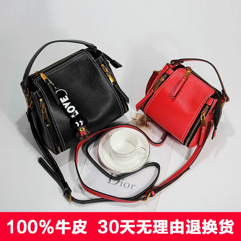 

2018 new leather handbag mini tide Korean version of the first layer of leather shoulder bag shoulder Messenger bag.
