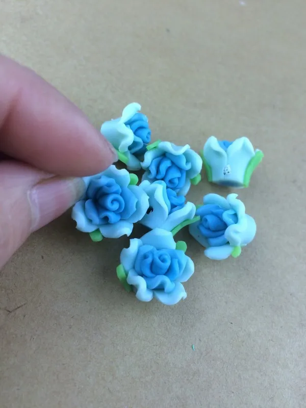 (100Pcs=1Lot !) Polymer Fimo Clay Blue Flower With Leaf Spacer Beads