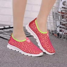 Хороший Повседневная дышащая обувь сезон: весна–лето разноцветные слипоны Спортивная обувь Для женщин спортивная обувь Лоферы для женщин Zapatillas Deportivas o388