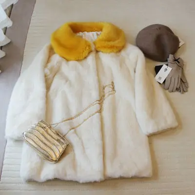 

New Style High-end Fashion Women Faux Fur Coat 17S43