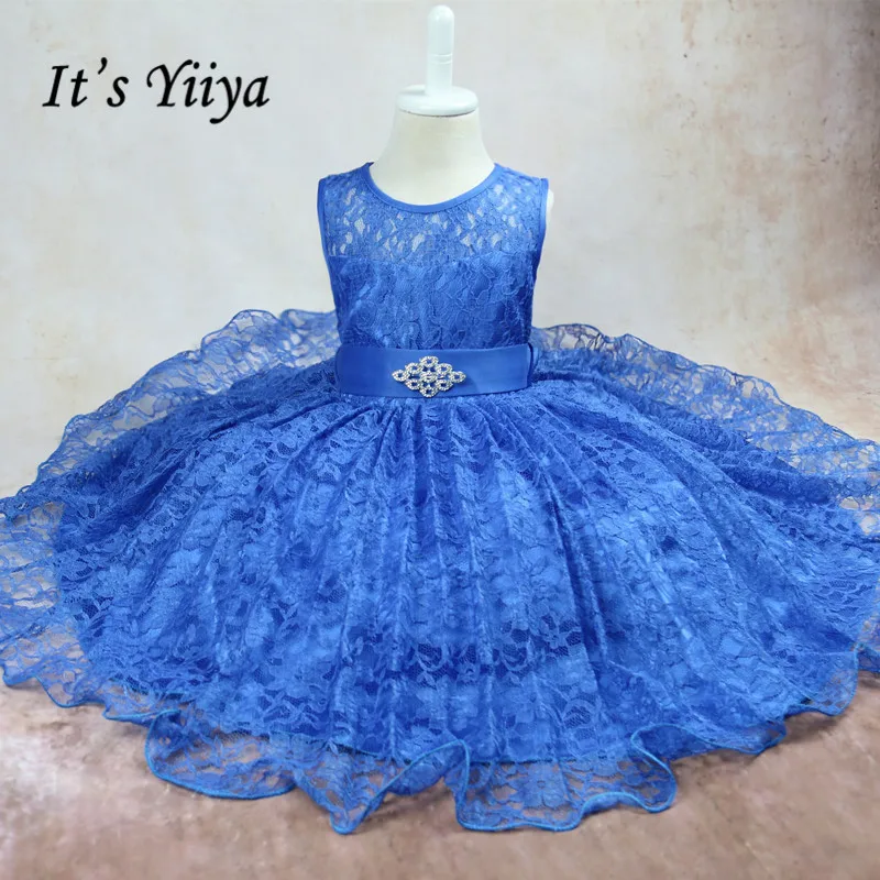 

It's YiiYa Sleeveless 3 Colors O-Neck Lace Bow Crystal Flower Pattern Kids Princess Flower Girls Dress Children Ball Gown TS006