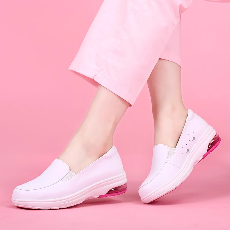

White flat bottom comfortable non-slip soft bottom walking shoes 2019 new air cushion female walking shoes B3H1-B3H5