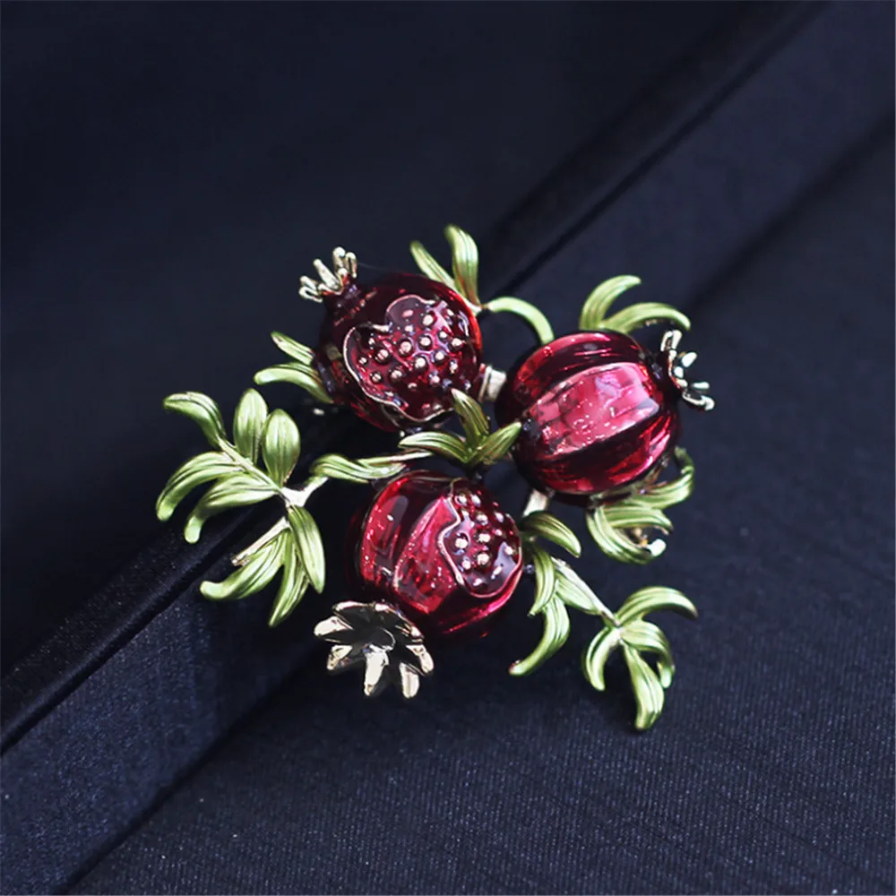 Pomegranate Brooches For Women Cute Fruits Tree Enamel Brooch Pins Fashion Jewelry Women's Clothing Badges Scarf Accessory