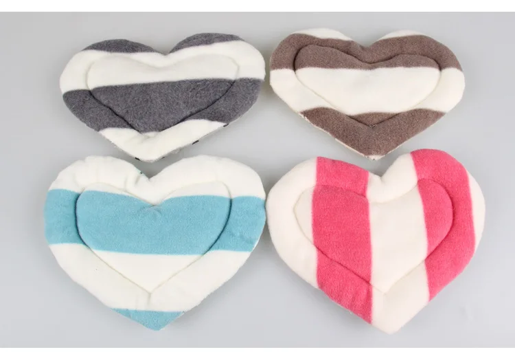 2812796808_1798973395