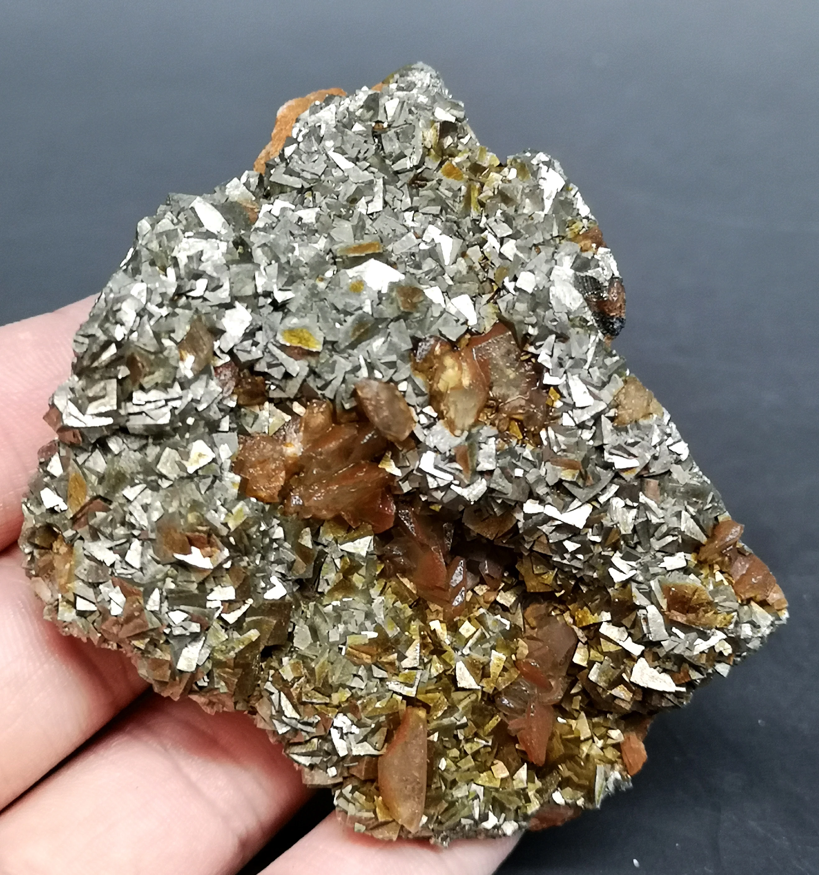 

116g Natural pyrite and calcite symbiotic mineral crystal specimen Stones and crystals Rough quartz from China