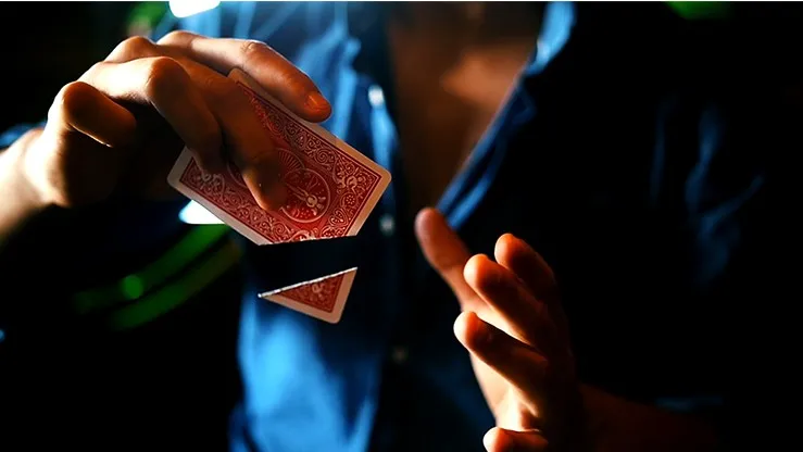 Free-shipping-Flight-Gimmick-and-Online-instructions-by-Kevin-Li-and-Shin-Lim-Presents-card-magic