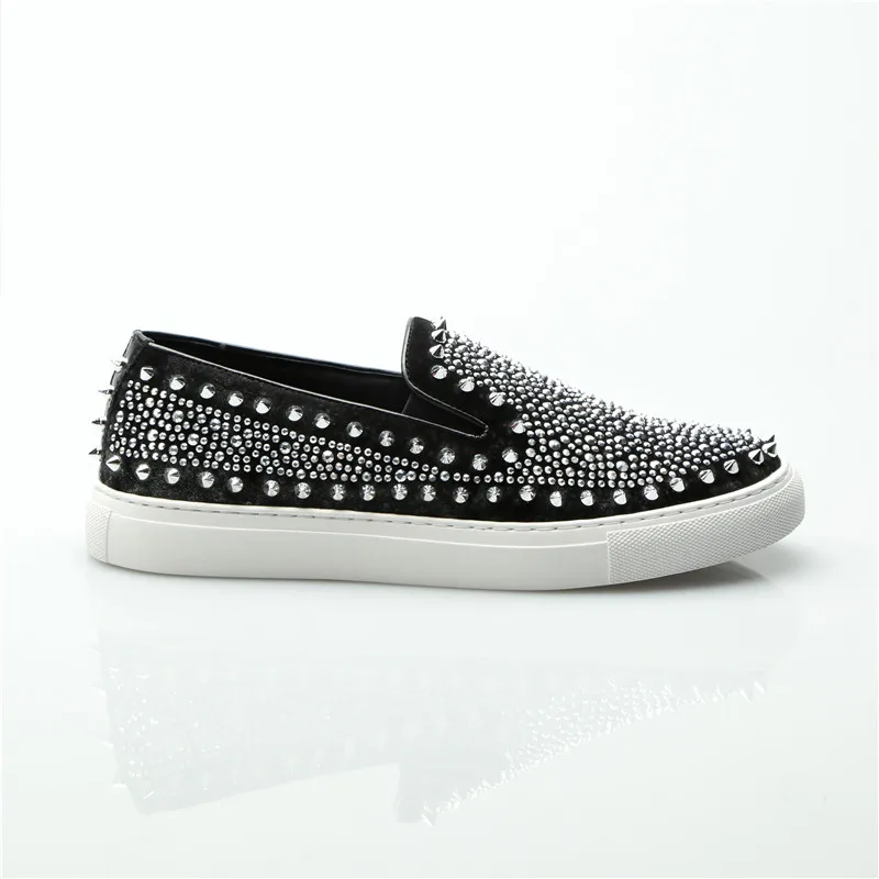 SHOOEGLE/модные мужские туфли на плоской платформе с круглым носком; слипоны с заклепками; повседневная обувь с кристаллами; Цвет черный, красный; Мужская обувь; большие размеры; EU46