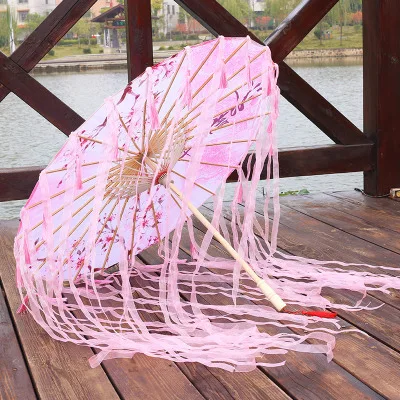 Бамбуковый промасленный бумажный зонтик, женский зонтик с кисточками, пряжа, лента, Hanfu, женский зонтик, Ретро стиль, для выступлений, японский, китайский стиль - Цвет: 1 pink as picture