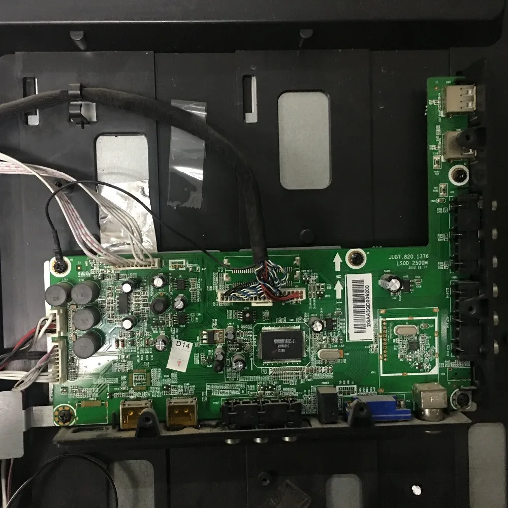 

LE42C32 Mother Board JUG7.820.1376 Foc Screen M420F13-E1-L