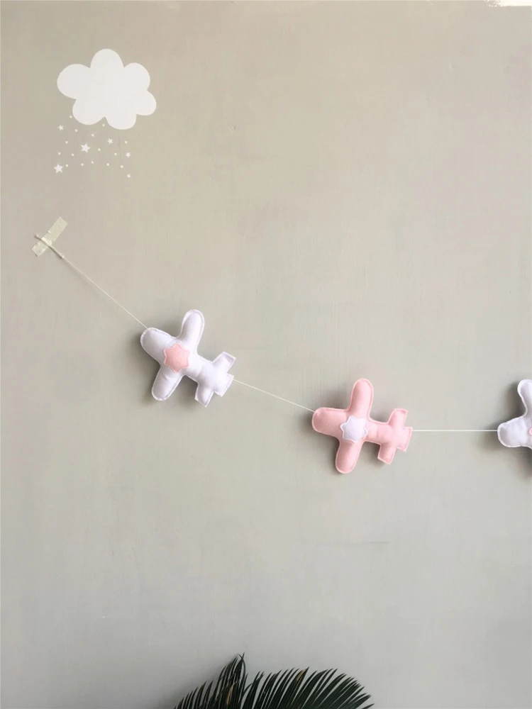 Felt-Hanging-Plane-Decorations-Baby-Kids-Boy-Girls-Bed-Room-Wall-Decor-Decoration-Crafts-Nordic-Children-Photography-Accessories-011