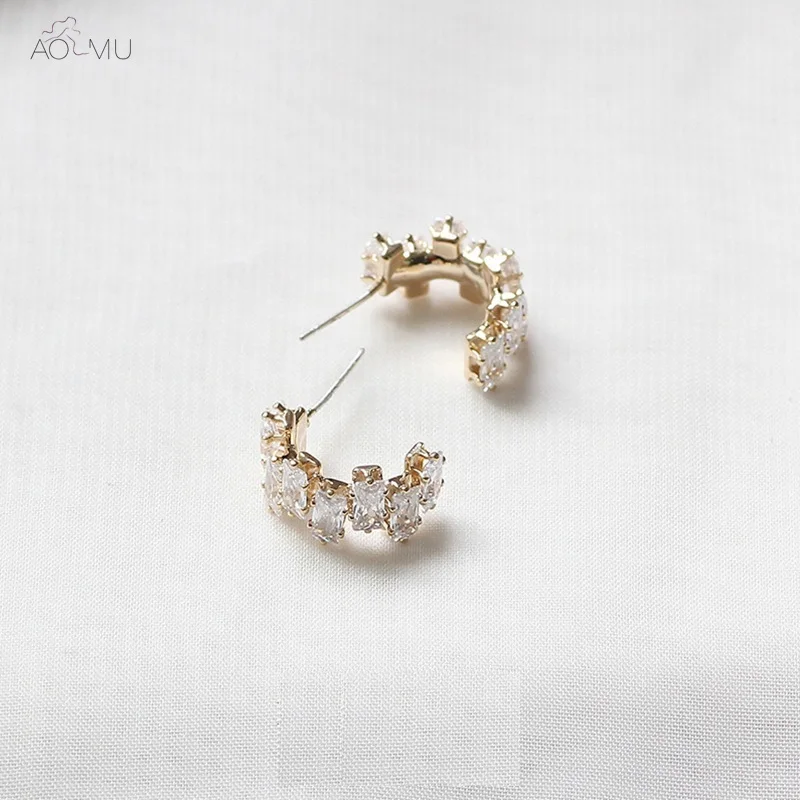 

AOMU Simple Transparent Irregular Curved Crystal Geometric Rectangle Splice Semicircle Stud Earrings for Women Party Pendientes
